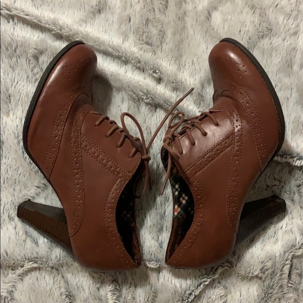 Professional work bootie